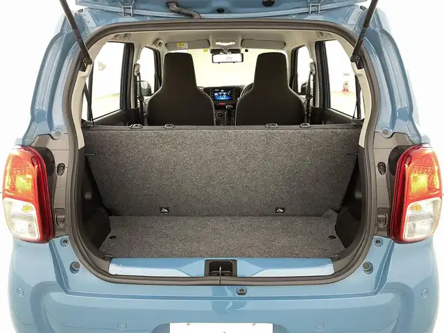 スズキ アルト L 福島県 2022(令4)年 2.6万km ダスクブルーメタリック セーフティサポート/・衝突被害軽減ブレーキ/・誤発進抑制機能/・車線逸脱抑制機能/・先行車発進お知らせ機能/・ハイビームアシスト/純正ディスプレイオーディオ/・Bluetooth/AM・FM・USB/・バックカメラ/・ETC/ドライブレコーダー/シートヒーター/ステアリングスイッチ/ハロゲンライト/・オートライト/・ヘッドライトリベライザー/リモコンキー/純正フロアマット/電動格納ミラー