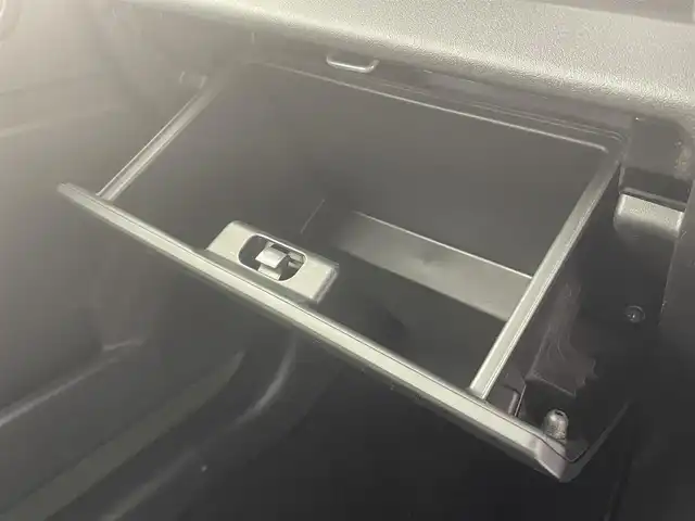 スズキ ジムニー XC 富山県 2019(平31)年 4.3万km ジャングルグリーン 社外ナビ（AM/FM/DVD/BT/フルセグ）/ドライブレコーダー/ETC/D/N席シートヒーター/衝突被害軽減システム/クルーズコントロール/レーンキープアシスト/横滑り防止装置/純正アルミホイール/純正フロアマット/オートLEDライト/フォグライト/革巻きステアリング/ステアリングスイッチ/スマートキー/スペアキー