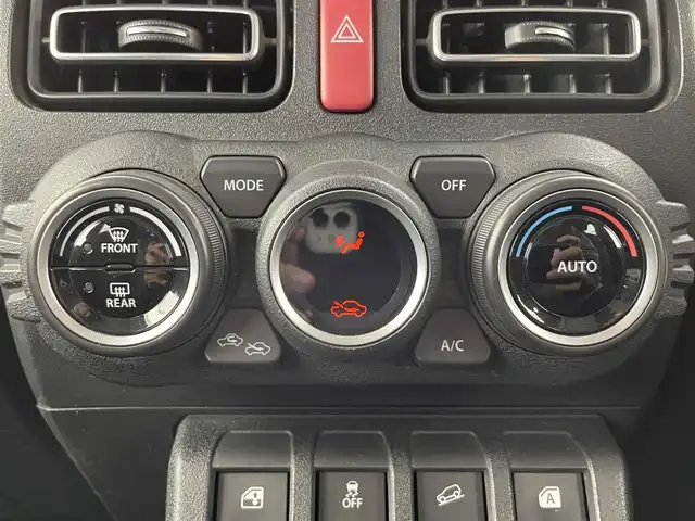 スズキ ジムニー XC 富山県 2019(平31)年 4.3万km ジャングルグリーン 社外ナビ（AM/FM/DVD/BT/フルセグ）/ドライブレコーダー/ETC/D/N席シートヒーター/衝突被害軽減システム/クルーズコントロール/レーンキープアシスト/横滑り防止装置/純正アルミホイール/純正フロアマット/オートLEDライト/フォグライト/革巻きステアリング/ステアリングスイッチ/スマートキー/スペアキー