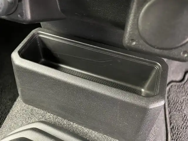 スズキ ジムニー XC 富山県 2019(平31)年 4.3万km ジャングルグリーン 社外ナビ（AM/FM/DVD/BT/フルセグ）/ドライブレコーダー/ETC/D/N席シートヒーター/衝突被害軽減システム/クルーズコントロール/レーンキープアシスト/横滑り防止装置/純正アルミホイール/純正フロアマット/オートLEDライト/フォグライト/革巻きステアリング/ステアリングスイッチ/スマートキー/スペアキー