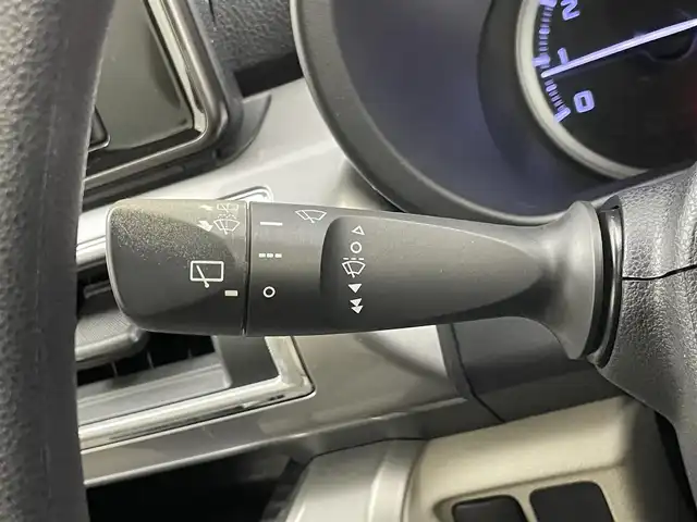 ダイハツ キャスト スタイル X SAⅢ 埼玉県 2017(平29)年 3.6万km ファイアークォーツレッドM 純正８インチナビ　バックカメラ　ＥＴＣ　ドライブレコーダー　スマートアシスト３　ステアリングスイッチ　ヘッドライトレベライザー　ＨＤＭＩ　スマートキー　プッシュスタート　オートハイビーム　地デジＴＶ