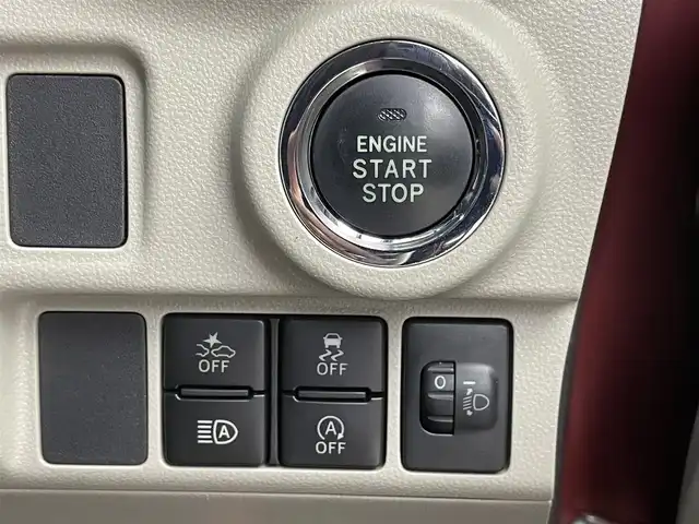 ダイハツ キャスト スタイル X SAⅢ 埼玉県 2017(平29)年 3.6万km ファイアークォーツレッドM 純正８インチナビ　バックカメラ　ＥＴＣ　ドライブレコーダー　スマートアシスト３　ステアリングスイッチ　ヘッドライトレベライザー　ＨＤＭＩ　スマートキー　プッシュスタート　オートハイビーム　地デジＴＶ