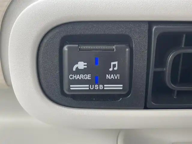 ダイハツ ムーヴ キャンバス ストライプス G 静岡県 2023(令5)年 1.4万km シャイニングホワイトパール/ファインミントメタリック 純正ナビ/　（Bluetooth/DVD/CD）/フルセグTV/バックカメラ/スマートアシスト/衝突被害軽減システム/レーンキープアシスト/前後コーナーセンサー/両側パワースライドドア/前席シートヒーター/保温機能付きカップホルダー/電動パーキングブレーキ/オートブレーキホールド/ETC/前方ドライブレコーダー/LEDヘッドライト/プッシュスタート/スマートキー/スペアキー1本有り/純正フロアマット/取扱説明書/保証書