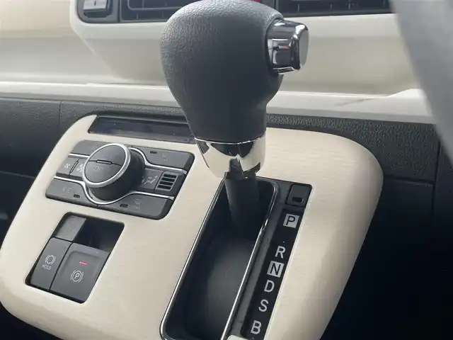 ダイハツ ムーヴ キャンバス ストライプス G 静岡県 2023(令5)年 1.4万km シャイニングホワイトパール/ファインミントメタリック 純正ナビ/　（Bluetooth/DVD/CD）/フルセグTV/バックカメラ/スマートアシスト/衝突被害軽減システム/レーンキープアシスト/前後コーナーセンサー/両側パワースライドドア/前席シートヒーター/保温機能付きカップホルダー/電動パーキングブレーキ/オートブレーキホールド/ETC/前方ドライブレコーダー/LEDヘッドライト/プッシュスタート/スマートキー/スペアキー1本有り/純正フロアマット/取扱説明書/保証書