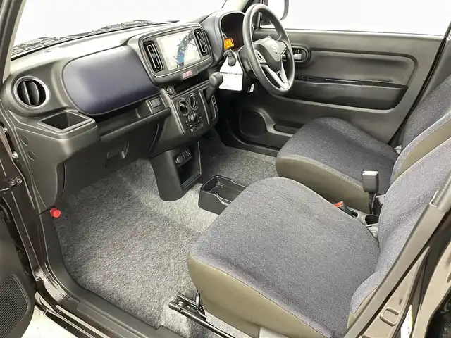 スズキ アルト ハイブリッドS 福島県 2022(令4)年 0.9万km アーバンブラウンパールメタリック 2トーン スズキセーフティサポート/・デュアルセンサー/・ブレーキサポートII/・前後誤発進抑制機能/・後退時ブレーキサポート/・ハイビームアシスト/・車線逸脱防止機能/・ふらつき警報/・先行車発進お知らせ機能/・コーナーセンサー/純正7インチディスプレイオーディオ/・BT/USB/Android Auto/Apple CarPlay/AM/FM/オートライト/・ヘッドライトレベライザー/シートヒーター/バックカメラ/ハンドルリモコン/スペアキー