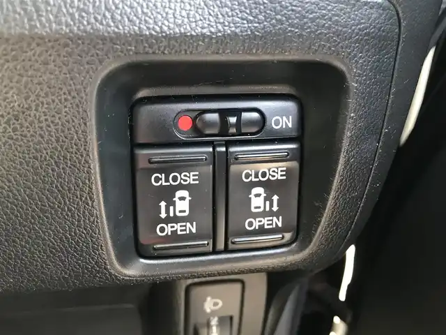 ホンダ Ｎ ＢＯＸ SSパッケージ 富山県 2014(平26)年 8.1万km スマートブラック 純正ナビ/ワンセグTV/Bluetooth/バックカメラ/衝突被害軽減ブレーキ/両側パワースライドドア/スマートキー/プッシュスタート/ステアリングスイッチ/ヘッドライトレベライザー/横滑り防止装置/ETC/ウインカーミラー/電動格納ミラー