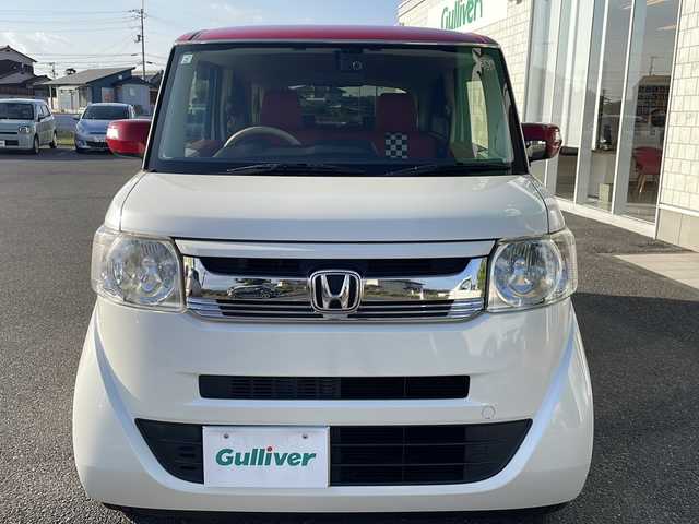 ホンダ Ｎ ＢＯＸ スラッシュ G Lインテリアカラーパッケージ 香川県 2017(平29)年 7.6万km プレミアムホワイトパールⅡ パナソニック製SDナビゲーション（CN-RE03D）/【AM/FM/フルセグ/BT/CD/DVD】/衝突回避支援システム/エマージェンシーストップシグナル/VSA（車両挙動安定化制御システム）/電子制御パーキングブレーキ/バックカメラ/ビルトインETC/LEDヘッドライト/オートヘッドライト/レザー調シート/ベンチシート/純正フロアマット/電動格納ミラー/スマートキー/プッシュスタート