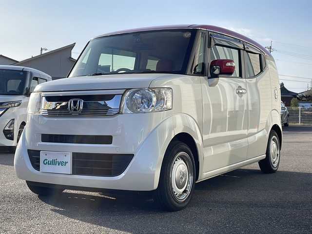 ホンダ Ｎ ＢＯＸ スラッシュ G Lインテリアカラーパッケージ 香川県 2017(平29)年 7.6万km プレミアムホワイトパールⅡ パナソニック製SDナビゲーション（CN-RE03D）/【AM/FM/フルセグ/BT/CD/DVD】/衝突回避支援システム/エマージェンシーストップシグナル/VSA（車両挙動安定化制御システム）/電子制御パーキングブレーキ/バックカメラ/ビルトインETC/LEDヘッドライト/オートヘッドライト/レザー調シート/ベンチシート/純正フロアマット/電動格納ミラー/スマートキー/プッシュスタート