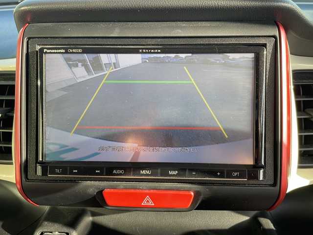 ホンダ Ｎ ＢＯＸ スラッシュ G Lインテリアカラーパッケージ 香川県 2017(平29)年 7.6万km プレミアムホワイトパールⅡ パナソニック製SDナビゲーション（CN-RE03D）/【AM/FM/フルセグ/BT/CD/DVD】/衝突回避支援システム/エマージェンシーストップシグナル/VSA（車両挙動安定化制御システム）/電子制御パーキングブレーキ/バックカメラ/ビルトインETC/LEDヘッドライト/オートヘッドライト/レザー調シート/ベンチシート/純正フロアマット/電動格納ミラー/スマートキー/プッシュスタート