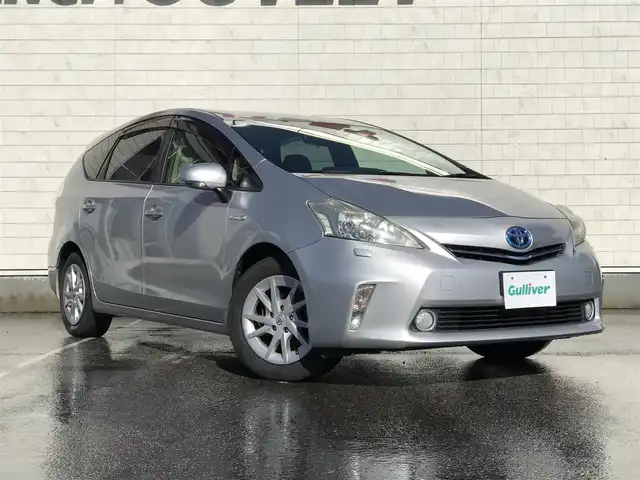 トヨタ プリウス α G 富山県 2013(平25)年 8.7万km シルバーM 社外ナビ/フルセグTV/Bluetooth/バックカメラ/ドライブレコーダー/クルーズコントロール/プッシュスタート/スマートキー/オートライト/ウインカーミラー/電動格納ミラー/フォグランプ/三列シート/　　　　　　　