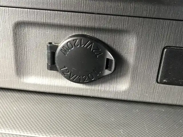 トヨタ プリウス α G 富山県 2013(平25)年 8.7万km シルバーM 社外ナビ/フルセグTV/Bluetooth/バックカメラ/ドライブレコーダー/クルーズコントロール/プッシュスタート/スマートキー/オートライト/ウインカーミラー/電動格納ミラー/フォグランプ/三列シート/　　　　　　　