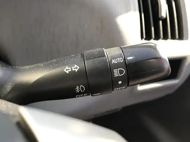 トヨタ プリウス α G 富山県 2013(平25)年 8.7万km シルバーM 社外ナビ/フルセグTV/Bluetooth/バックカメラ/ドライブレコーダー/クルーズコントロール/プッシュスタート/スマートキー/オートライト/ウインカーミラー/電動格納ミラー/フォグランプ/三列シート/　　　　　　　