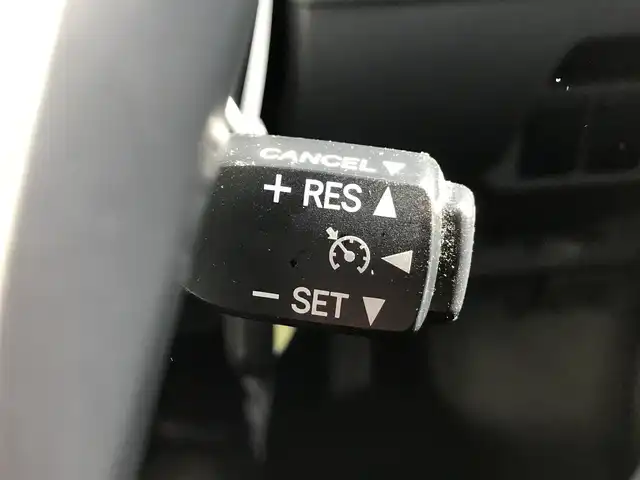 トヨタ プリウス α G 富山県 2013(平25)年 8.7万km シルバーM 社外ナビ/フルセグTV/Bluetooth/バックカメラ/ドライブレコーダー/クルーズコントロール/プッシュスタート/スマートキー/オートライト/ウインカーミラー/電動格納ミラー/フォグランプ/三列シート/　　　　　　　