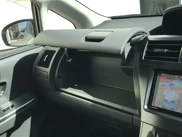 トヨタ プリウス α G 富山県 2013(平25)年 8.7万km シルバーM 社外ナビ/フルセグTV/Bluetooth/バックカメラ/ドライブレコーダー/クルーズコントロール/プッシュスタート/スマートキー/オートライト/ウインカーミラー/電動格納ミラー/フォグランプ/三列シート/　　　　　　　