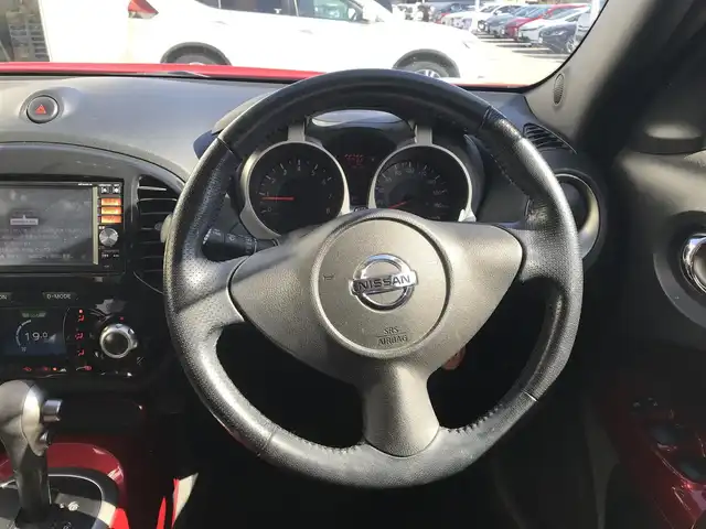 日産 ジューク 15RX パーソナライズパック 富山県 2013(平25)年 5.7万km パッションレッド 純正ナビ/フルセグTV/Bluetooth/バックカメラ/ドライブレコーダー/スマートキー/プッシュスタート/横滑り防止装置/ETC/アイドリングストップ/ヘッドライトレベライザー/電動格納ミラー