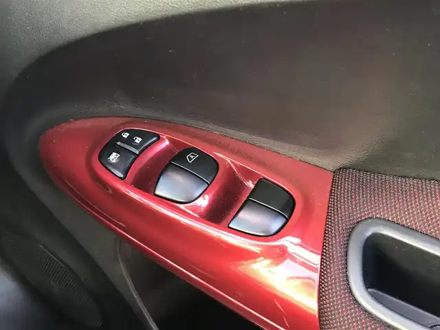 日産 ジューク 15RX パーソナライズパック 富山県 2013(平25)年 5.7万km パッションレッド 純正ナビ/フルセグTV/Bluetooth/バックカメラ/ドライブレコーダー/スマートキー/プッシュスタート/横滑り防止装置/ETC/アイドリングストップ/ヘッドライトレベライザー/電動格納ミラー