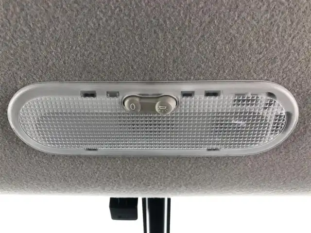 日産 ノート メダリスト 愛知県 2014(平26)年 5.5万km ブリリアントホワイトパール 純正ナビ（フルセグTV・Bluetooth・USB・CD・DVD・AUX）/全方位カメラ/コーナーセンサー/ドライブレコーダー/ETC/ハーフレザーシート/オートライト/フォグランプ/純正フロアマット/スマートキー/プッシュスタート/アームレスト/オートエアコン