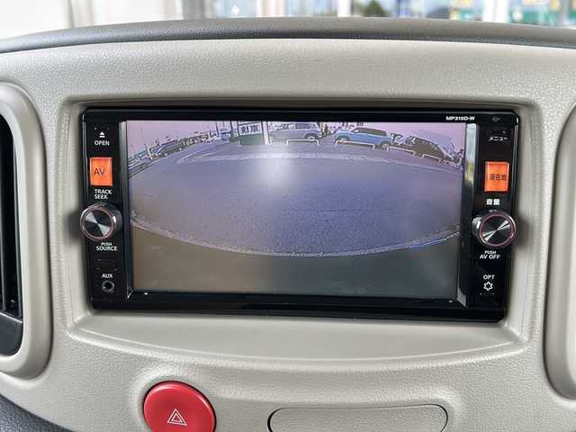 日産 キューブ 15X Vセレクション 静岡県 2016(平28)年 6.2万km ビターショコラ 2トーン 純正ナビ/・FM/AM/・フルセグTV/・CD/DVD/・Bluetooth/主要装備/・ヴィンテージキャメルインテリア/・バックカメラ/・アイドリングストップ/・ステアリングリモコン/・横滑り防止装置/・２トーンカラー/・純正ホイールキャップ/・オートライト/・フォグランプ/・プッシュスタート/・電格ミラー/・純正フロアマット