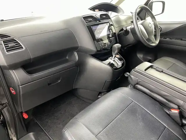 日産 セレナ HWS S HV Vセレ +Sefty 福島県 2014(平26)年 7.7万km タイガーアイブラウン 衝突軽減/・車線逸脱警報/フリップダウンモニター/社外７インチナビ/・型番；CN-RX01WD/・フルセグ/TV/BT/SD/CD/DVD/Blu-ray/バックカメラ/両側パワースライドドア/クルーズコントロール/LEDオートライト/・フォグライト/３列シート/・レザーシート/・ウォークスルー/・ロールサンシェード/純正アルミホイール付きサマータイヤ/純正フロアマット/純正ドアバイザー/電動格納ミラー/・ウィンカーミラー/アイドリングストップ/プッシュスタート/・スマートキー