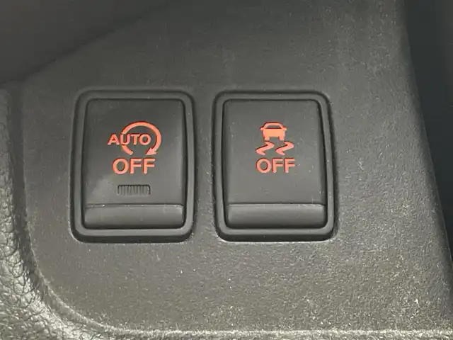 日産 セレナ ライダー BラインS HVAセーフ 福島県 2014(平26)年 6.4万km ブリリアントホワイトパール 衝突軽減/・車線逸脱警報/・踏み間違い防止/・クリアランスソナー/純正SDナビ/全方位カメラ/・バックカメラ/両側パワースライドドア/クルーズコントロール/LEDオートライト/・フォグライト/3列シート/・ロールサンシェード/・ウォークスルー/純正アルミホイール付きサマータイヤ/革ステアリング/・ステアリングリモコン/純正フロアマット/純正ドアバイザー/電動格納ミラー/・ウィンカーミラー/前後ドラレコ/ETC/アイドリングストップ/プッシュスタート/・スマートキー/・スペアキー