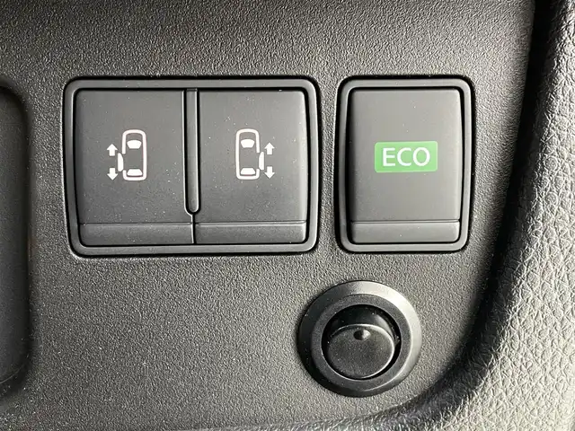 日産 セレナ ライダー BラインS HVAセーフ 福島県 2014(平26)年 6.4万km ブリリアントホワイトパール 衝突軽減/・車線逸脱警報/・踏み間違い防止/・クリアランスソナー/純正SDナビ/全方位カメラ/・バックカメラ/両側パワースライドドア/クルーズコントロール/LEDオートライト/・フォグライト/3列シート/・ロールサンシェード/・ウォークスルー/純正アルミホイール付きサマータイヤ/革ステアリング/・ステアリングリモコン/純正フロアマット/純正ドアバイザー/電動格納ミラー/・ウィンカーミラー/前後ドラレコ/ETC/アイドリングストップ/プッシュスタート/・スマートキー/・スペアキー