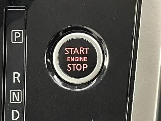 日産 セレナ ハイウェイスター G 福島県 2017(平29)年 5.2万km アズライトブルー エマージェンシーブレーキ/クルーズコントロール/車線逸脱警報/コーナーセンサー（前後）/駐車支援/標識検知/アラウンドビューモニター/社外ナビ/・フルセグTV/・BT.SD.CD/DVD.USB.iPod/両側パワースライド/ETC/プッシュスタート/LEDヘッドライト/スマートキー/ステアリングスイッチ/社外ドライブレコーダー/アイドリングストップ/純正AW/純正フロアマット