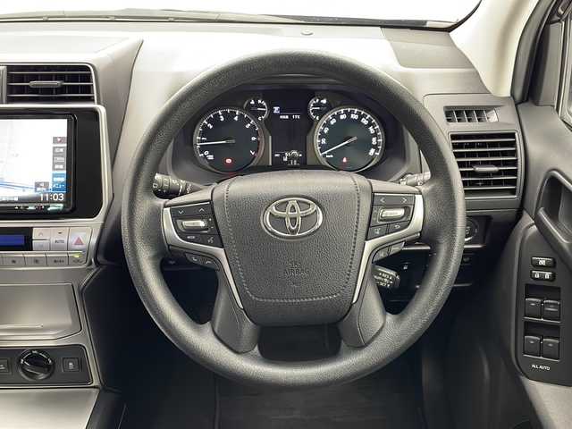 トヨタ ランドクルーザー プラド TX 千葉県 2020(令2)年 5.2万km ブラック 衝突軽減ブレーキ/オートマチックハイビーム/レーンキープアシスト/社外ナビ/（フルセグ/Bluetooth/FM/AM）/モデリスタエアロ/バックカメラ/電動格納ミラー/シートカバー/ＷＡＬＤアルミホイール/純正EGスターター