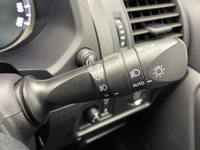 トヨタ ランドクルーザー プラド TX 千葉県 2020(令2)年 5.2万km ブラック 衝突軽減ブレーキ/オートマチックハイビーム/レーンキープアシスト/社外ナビ/（フルセグ/Bluetooth/FM/AM）/モデリスタエアロ/バックカメラ/電動格納ミラー/シートカバー/ＷＡＬＤアルミホイール/純正EGスターター