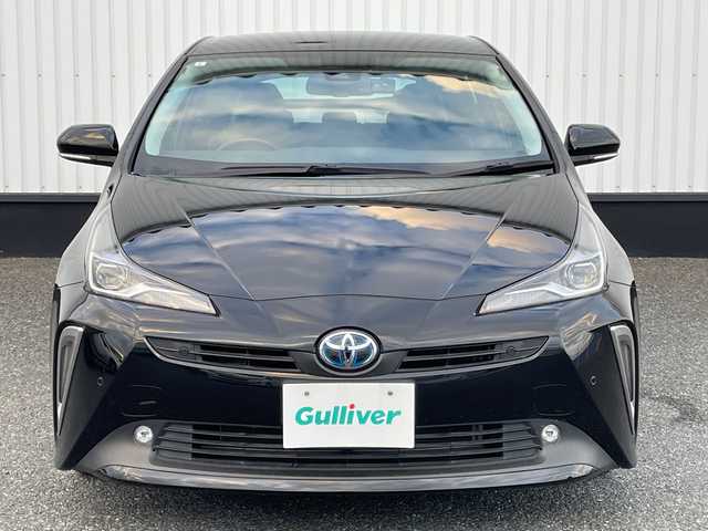 トヨタ プリウス A ツーリングセレクション 千葉県 2021(令3)年 3.1万km アティチュードブラックマイカ 10インチフローティングナビ/(フルセグTV/BT/CD/DVD/FM/AM)/ドライブレコーダー前後/ヘッドアップディスプレイ/ブラインドスポットモニター/パーキングアシスト/衝突被害軽減システム/車線逸脱警報/バックカメラ/追従式クルーズコントロール/レザーシート/横滑り防止装置/ETC/アイドリングストップ/LEDヘッドライト/フォグランプ/オートライト/ウィンカーミラー/電動格納ミラー/純正17インチAW/シートヒーター/エアシート/シートリフター/プッシュスタート/スマートキー/フロアマット/スペアキー/取扱説明書/保証書