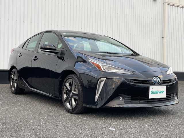 トヨタ プリウス A ツーリングセレクション 千葉県 2021(令3)年 3.1万km アティチュードブラックマイカ 10インチフローティングナビ/(フルセグTV/BT/CD/DVD/FM/AM)/ドライブレコーダー前後/ヘッドアップディスプレイ/ブラインドスポットモニター/パーキングアシスト/衝突被害軽減システム/車線逸脱警報/バックカメラ/追従式クルーズコントロール/レザーシート/横滑り防止装置/ETC/アイドリングストップ/LEDヘッドライト/フォグランプ/オートライト/ウィンカーミラー/電動格納ミラー/純正17インチAW/シートヒーター/エアシート/シートリフター/プッシュスタート/スマートキー/フロアマット/スペアキー/取扱説明書/保証書