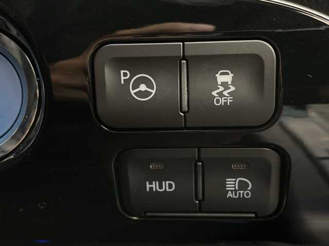 トヨタ プリウス A ツーリングセレクション 千葉県 2021(令3)年 3.1万km アティチュードブラックマイカ 10インチフローティングナビ/(フルセグTV/BT/CD/DVD/FM/AM)/ドライブレコーダー前後/ヘッドアップディスプレイ/ブラインドスポットモニター/パーキングアシスト/衝突被害軽減システム/車線逸脱警報/バックカメラ/追従式クルーズコントロール/レザーシート/横滑り防止装置/ETC/アイドリングストップ/LEDヘッドライト/フォグランプ/オートライト/ウィンカーミラー/電動格納ミラー/純正17インチAW/シートヒーター/エアシート/シートリフター/プッシュスタート/スマートキー/フロアマット/スペアキー/取扱説明書/保証書