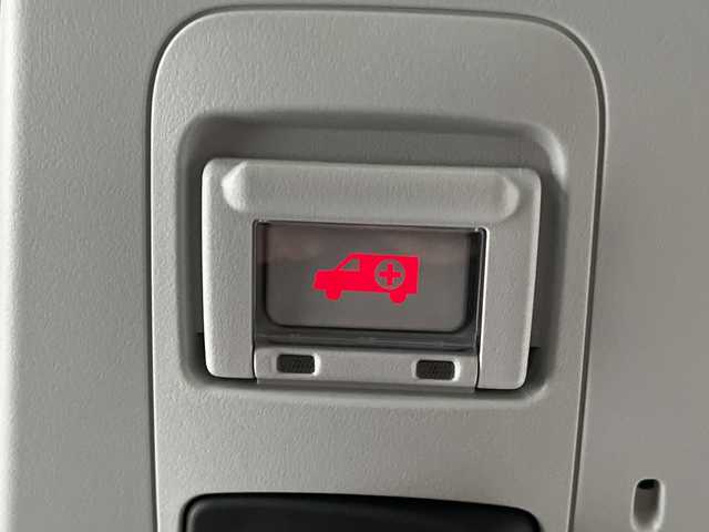 トヨタ プリウス A ツーリングセレクション 千葉県 2021(令3)年 3.1万km アティチュードブラックマイカ 10インチフローティングナビ/(フルセグTV/BT/CD/DVD/FM/AM)/ドライブレコーダー前後/ヘッドアップディスプレイ/ブラインドスポットモニター/パーキングアシスト/衝突被害軽減システム/車線逸脱警報/バックカメラ/追従式クルーズコントロール/レザーシート/横滑り防止装置/ETC/アイドリングストップ/LEDヘッドライト/フォグランプ/オートライト/ウィンカーミラー/電動格納ミラー/純正17インチAW/シートヒーター/エアシート/シートリフター/プッシュスタート/スマートキー/フロアマット/スペアキー/取扱説明書/保証書