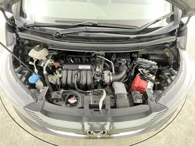 ホンダ フリード＋ ハイブリット EX 千葉県 2019(令1)年 6.5万km モダンスティールM 禁煙車/純正メモリナビ/　CD/DVD/BT/フルセグTV/両側パワースライドドア/ホンダセンシング/・衝突軽減ブレーキ〈CMBS〉/・誤発進抑制機能/・ACC〈アダプティブ・クルーズ・コントロール〉/・LKAS〈車線維持支援システム〉/・歩行者事故低減ステアリング/・路外逸脱抑制機能/・先行車発進お知らせ機能/・標識認識機能/バックカメラ/ビルトインETC/前席シートヒーター/プッシュスタート＆スマートキー/純正15インチアルミホイール/LEDヘッドライト/フォイグライト