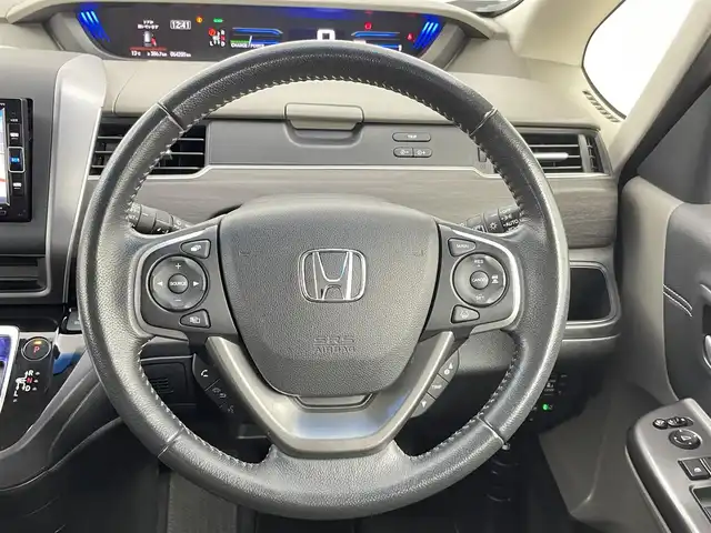 ホンダ フリード＋ ハイブリット EX 千葉県 2019(令1)年 6.5万km モダンスティールM 禁煙車/純正メモリナビ/　CD/DVD/BT/フルセグTV/両側パワースライドドア/ホンダセンシング/・衝突軽減ブレーキ〈CMBS〉/・誤発進抑制機能/・ACC〈アダプティブ・クルーズ・コントロール〉/・LKAS〈車線維持支援システム〉/・歩行者事故低減ステアリング/・路外逸脱抑制機能/・先行車発進お知らせ機能/・標識認識機能/バックカメラ/ビルトインETC/前席シートヒーター/プッシュスタート＆スマートキー/純正15インチアルミホイール/LEDヘッドライト/フォイグライト