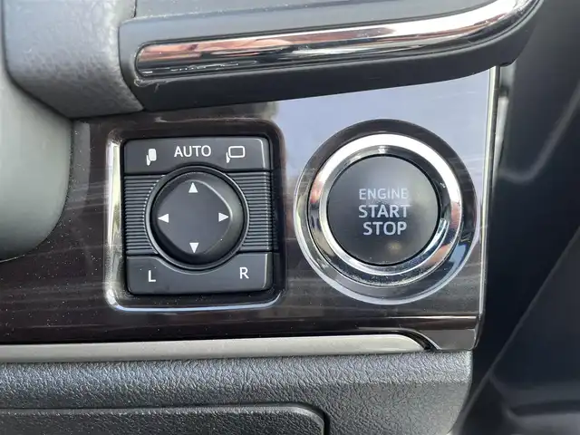 トヨタ クラウン アスリート S-T 愛知県 2016(平28)年 9.4万km ホワイトパールクリスタルシャイン 純正ナビ　/全方位カメラ/CD・DVD・Blu-ray再生機能　/Ｂｌｕｅｔｏｏｔｈ　/フルセグＴＶ　/前後ドラレコ　/前席パワーシート　/ＥＴＣ　/純正フロアマット　/ＬＥＤヘッドライト　/スマートキー　/アイドリングストップ