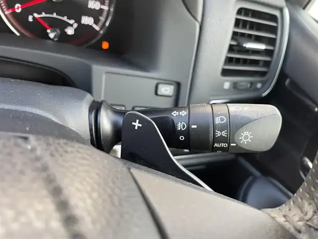 トヨタ クラウン アスリート S-T 愛知県 2016(平28)年 9.4万km ホワイトパールクリスタルシャイン 純正ナビ　/全方位カメラ/CD・DVD・Blu-ray再生機能　/Ｂｌｕｅｔｏｏｔｈ　/フルセグＴＶ　/前後ドラレコ　/前席パワーシート　/ＥＴＣ　/純正フロアマット　/ＬＥＤヘッドライト　/スマートキー　/アイドリングストップ