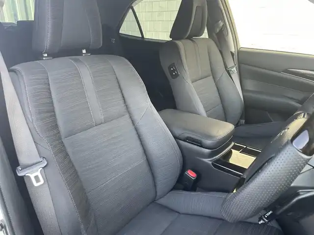 トヨタ クラウン アスリート S-T 愛知県 2016(平28)年 9.4万km ホワイトパールクリスタルシャイン 純正ナビ　/全方位カメラ/CD・DVD・Blu-ray再生機能　/Ｂｌｕｅｔｏｏｔｈ　/フルセグＴＶ　/前後ドラレコ　/前席パワーシート　/ＥＴＣ　/純正フロアマット　/ＬＥＤヘッドライト　/スマートキー　/アイドリングストップ