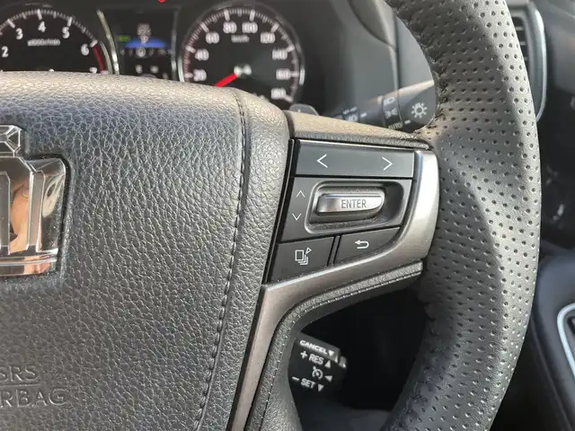 トヨタ クラウン アスリート S-T 愛知県 2016(平28)年 9.4万km ホワイトパールクリスタルシャイン 純正ナビ　/全方位カメラ/CD・DVD・Blu-ray再生機能　/Ｂｌｕｅｔｏｏｔｈ　/フルセグＴＶ　/前後ドラレコ　/前席パワーシート　/ＥＴＣ　/純正フロアマット　/ＬＥＤヘッドライト　/スマートキー　/アイドリングストップ