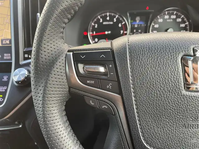 トヨタ クラウン アスリート S-T 愛知県 2016(平28)年 9.4万km ホワイトパールクリスタルシャイン 純正ナビ　/全方位カメラ/CD・DVD・Blu-ray再生機能　/Ｂｌｕｅｔｏｏｔｈ　/フルセグＴＶ　/前後ドラレコ　/前席パワーシート　/ＥＴＣ　/純正フロアマット　/ＬＥＤヘッドライト　/スマートキー　/アイドリングストップ