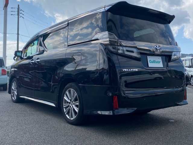 トヨタ ヴェルファイア Z ゴールデンアイズ 兵庫県 2020(令2)年 6.4万km ブラック 純正ナビ（Bluetooth/DVD）/・フルセグTV/バックカメラ/クリアランスソナー　/パーキングサポートブレーキ/衝突軽減システム/レーンアシスト/オートライト/ステアリングスイッチ/3列シート/ウォークスルー/オットマン/フリップダウンモニター/ECOモード/SOS機能/ビルトインETC