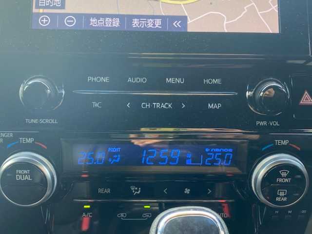 トヨタ ヴェルファイア Z ゴールデンアイズ 兵庫県 2020(令2)年 6.4万km ブラック 純正ナビ（Bluetooth/DVD）/・フルセグTV/バックカメラ/クリアランスソナー　/パーキングサポートブレーキ/衝突軽減システム/レーンアシスト/オートライト/ステアリングスイッチ/3列シート/ウォークスルー/オットマン/フリップダウンモニター/ECOモード/SOS機能/ビルトインETC