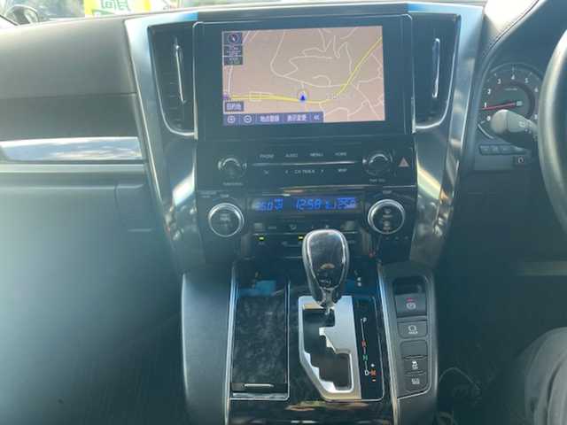 トヨタ ヴェルファイア Z ゴールデンアイズ 兵庫県 2020(令2)年 6.4万km ブラック 純正ナビ（Bluetooth/DVD）/・フルセグTV/バックカメラ/クリアランスソナー　/パーキングサポートブレーキ/衝突軽減システム/レーンアシスト/オートライト/ステアリングスイッチ/3列シート/ウォークスルー/オットマン/フリップダウンモニター/ECOモード/SOS機能/ビルトインETC