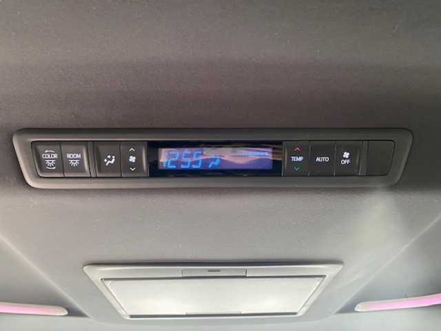 トヨタ ヴェルファイア Z ゴールデンアイズ 兵庫県 2020(令2)年 6.4万km ブラック 純正ナビ（Bluetooth/DVD）/・フルセグTV/バックカメラ/クリアランスソナー　/パーキングサポートブレーキ/衝突軽減システム/レーンアシスト/オートライト/ステアリングスイッチ/3列シート/ウォークスルー/オットマン/フリップダウンモニター/ECOモード/SOS機能/ビルトインETC