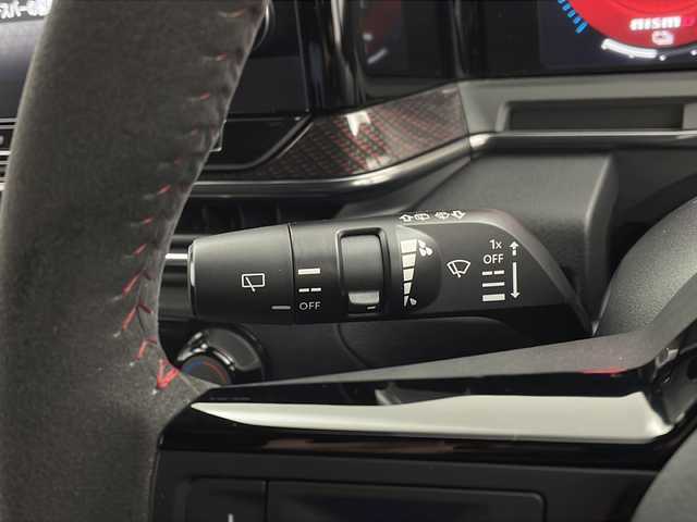 日産 オーラ ニスモ 栃木県 2023(令5)年 1.4万km ガーネットレッド/スーパーブラック 2トーン 純正ナビ　/（BT/フルセグ/Android Auto/AM/FM）/衝突軽減システム　/標識認識機能　/後退時車両検知警報　/横滑り防止　/レーダークルーズコントロール　/インテリジェントルームミラー　/ワイヤレス充電　/ＥＴＣ　/ドライブレコーダー/電動格納ミラー/純正アルミホイール/純正フロアマット/ステアリングスイッチ/プッシュスタート/スペアキー　/スマートキー