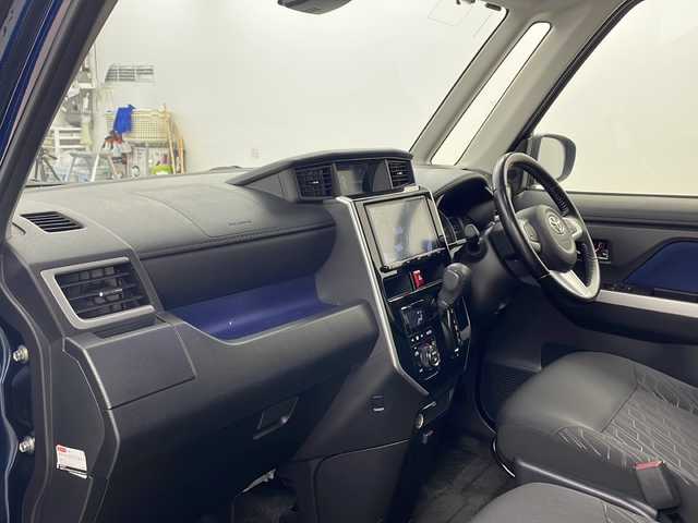 トヨタ タンク カスタムG－T 兵庫県 2017(平29)年 6.9万km レーザーブルークリスタルシャイン ・純正9インチナビ（NSZT-Y66T）/CD/DVD/SD/TV/Bluetooth/・バックカメラ/・ETC/・純正ドライブレコーダー/・クルーズコントロール/・スマートアシストII/衝突回避支援ブレーキ機能/衝突警報機能/車線逸脱警報機能/誤発進抑制制御機能/後方誤発進抑制制御機能/先行車発進お知らせ機能/・ＬＥＤヘッドライト/・オートライト/・フォグランプ/・両側パワースライドドア/・アイドリングストップ/・純正15インチアルミホイール/・純正フロアマット/・スマートキー/・プッシュスタート