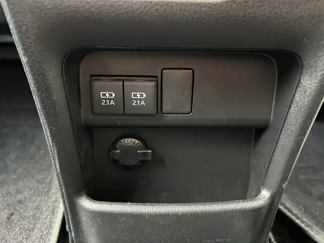 トヨタ ノア Si ダブルバイビー 愛知県 2018(平30)年 6.8万km ホワイトパールクリスタルシャイン スマートキー/プッシュスタート/アルパインナビ/フルセグTV/BT/バックカメラ/ETC/純正16インチAW/両側パワースライドドア/トヨタセーフティセンス/クルーズコントロール/ドライブレコーダー（SD無し）/ハーフレザーシート/純正フロアマット/純正ドアバイザー/取説、保証書