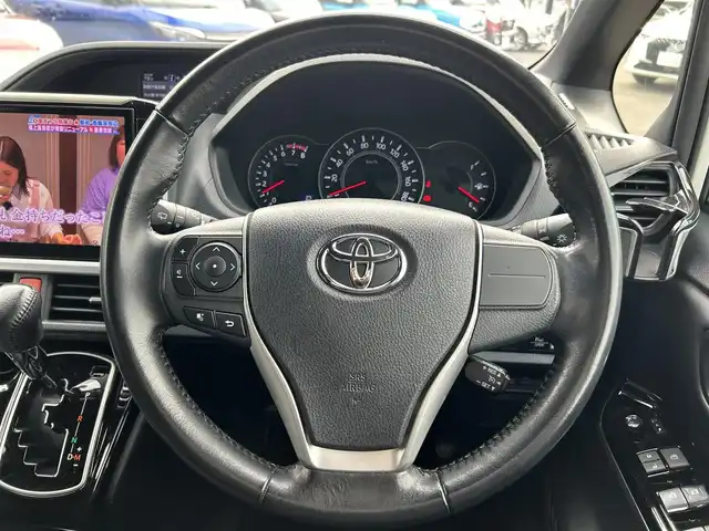 トヨタ ノア Si ダブルバイビー 愛知県 2018(平30)年 6.8万km ホワイトパールクリスタルシャイン スマートキー/プッシュスタート/アルパインナビ/フルセグTV/BT/バックカメラ/ETC/純正16インチAW/両側パワースライドドア/トヨタセーフティセンス/クルーズコントロール/ドライブレコーダー（SD無し）/ハーフレザーシート/純正フロアマット/純正ドアバイザー/取説、保証書