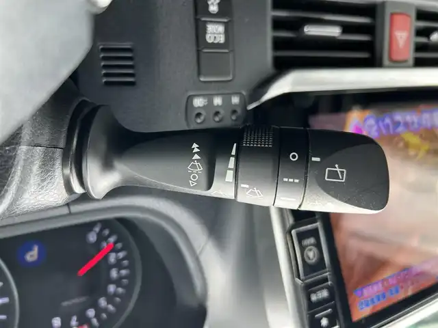 トヨタ ノア Si ダブルバイビー 愛知県 2018(平30)年 6.8万km ホワイトパールクリスタルシャイン スマートキー/プッシュスタート/アルパインナビ/フルセグTV/BT/バックカメラ/ETC/純正16インチAW/両側パワースライドドア/トヨタセーフティセンス/クルーズコントロール/ドライブレコーダー（SD無し）/ハーフレザーシート/純正フロアマット/純正ドアバイザー/取説、保証書