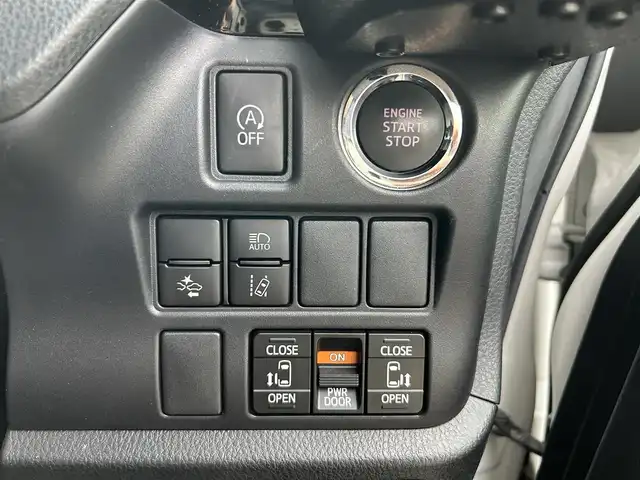 トヨタ ノア Si ダブルバイビー 愛知県 2018(平30)年 6.8万km ホワイトパールクリスタルシャイン スマートキー/プッシュスタート/アルパインナビ/フルセグTV/BT/バックカメラ/ETC/純正16インチAW/両側パワースライドドア/トヨタセーフティセンス/クルーズコントロール/ドライブレコーダー（SD無し）/ハーフレザーシート/純正フロアマット/純正ドアバイザー/取説、保証書