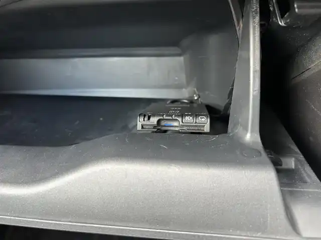 トヨタ ノア Si ダブルバイビー 愛知県 2018(平30)年 6.8万km ホワイトパールクリスタルシャイン スマートキー/プッシュスタート/アルパインナビ/フルセグTV/BT/バックカメラ/ETC/純正16インチAW/両側パワースライドドア/トヨタセーフティセンス/クルーズコントロール/ドライブレコーダー（SD無し）/ハーフレザーシート/純正フロアマット/純正ドアバイザー/取説、保証書